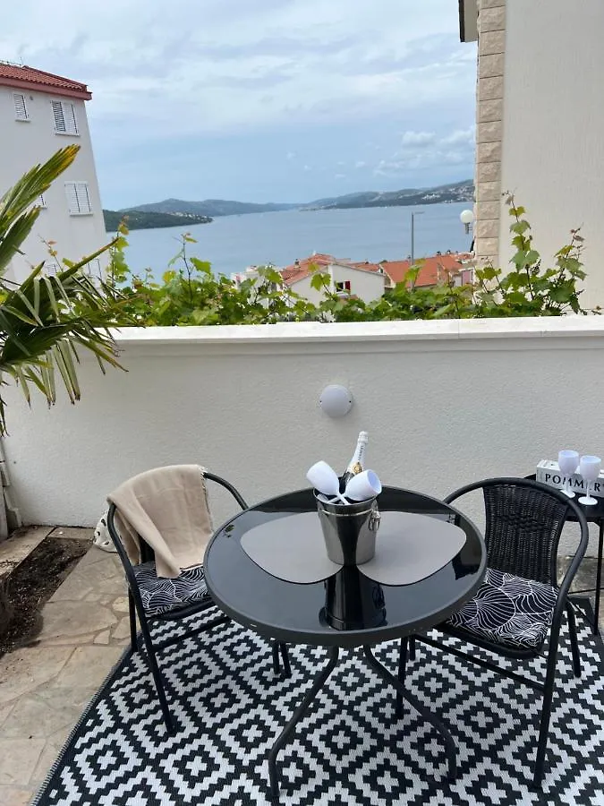 Apartments Imperium Trogir 0*,  Kroatien